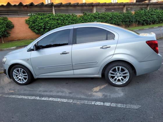 CHEVROLET SONIC 1.6 LTZ 16V FLEX 4P AUTOMÁTICO